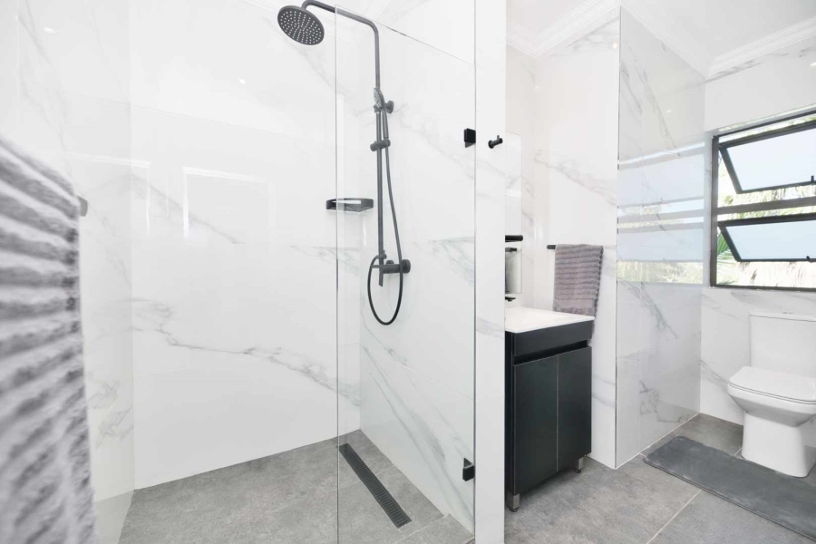 4 Bedroom Property for Sale in Hermanus Heights Western Cape